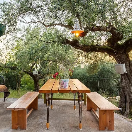 Olive Garden Studio - Tranquil Outdoor Dining Area Doloi Exterior photo